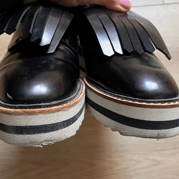 Zara Basic faux patent leather black fringe loafer white platform sole shoe 7.5 - Picture 7 of 16